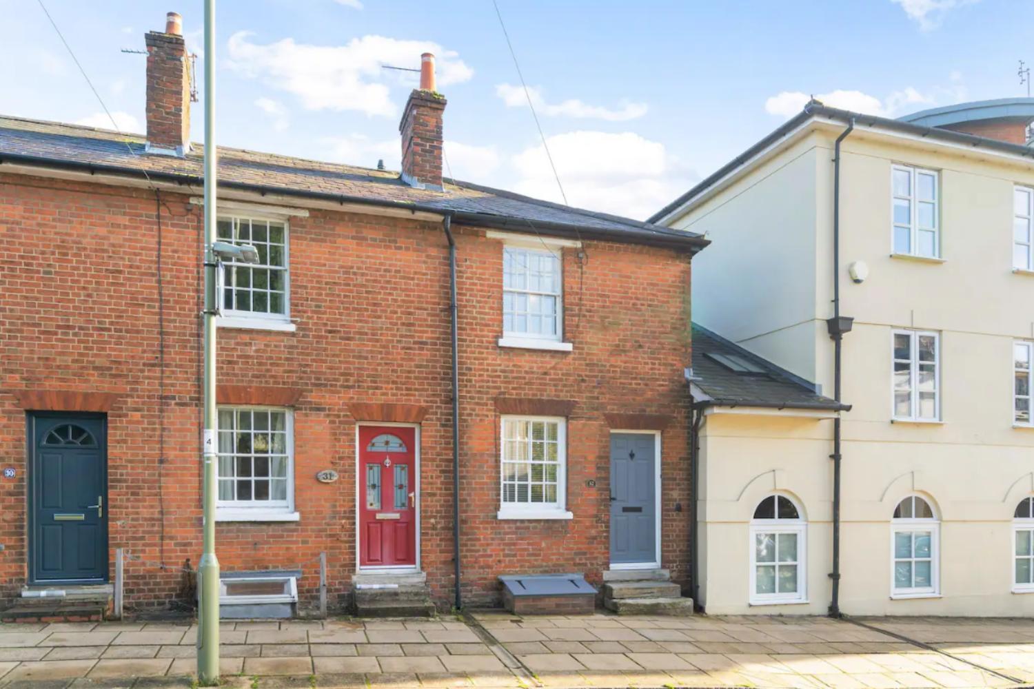 2 Bedrooms Stunning Westgate Cottage Retreat, Central Winchester, Free On-Street Parking Permit, With Garden Close To Cathedral - Sleeps 6, Pets Are Welcome, Summer Special Offer! - By Blue Puffin Stays Kültér fotó