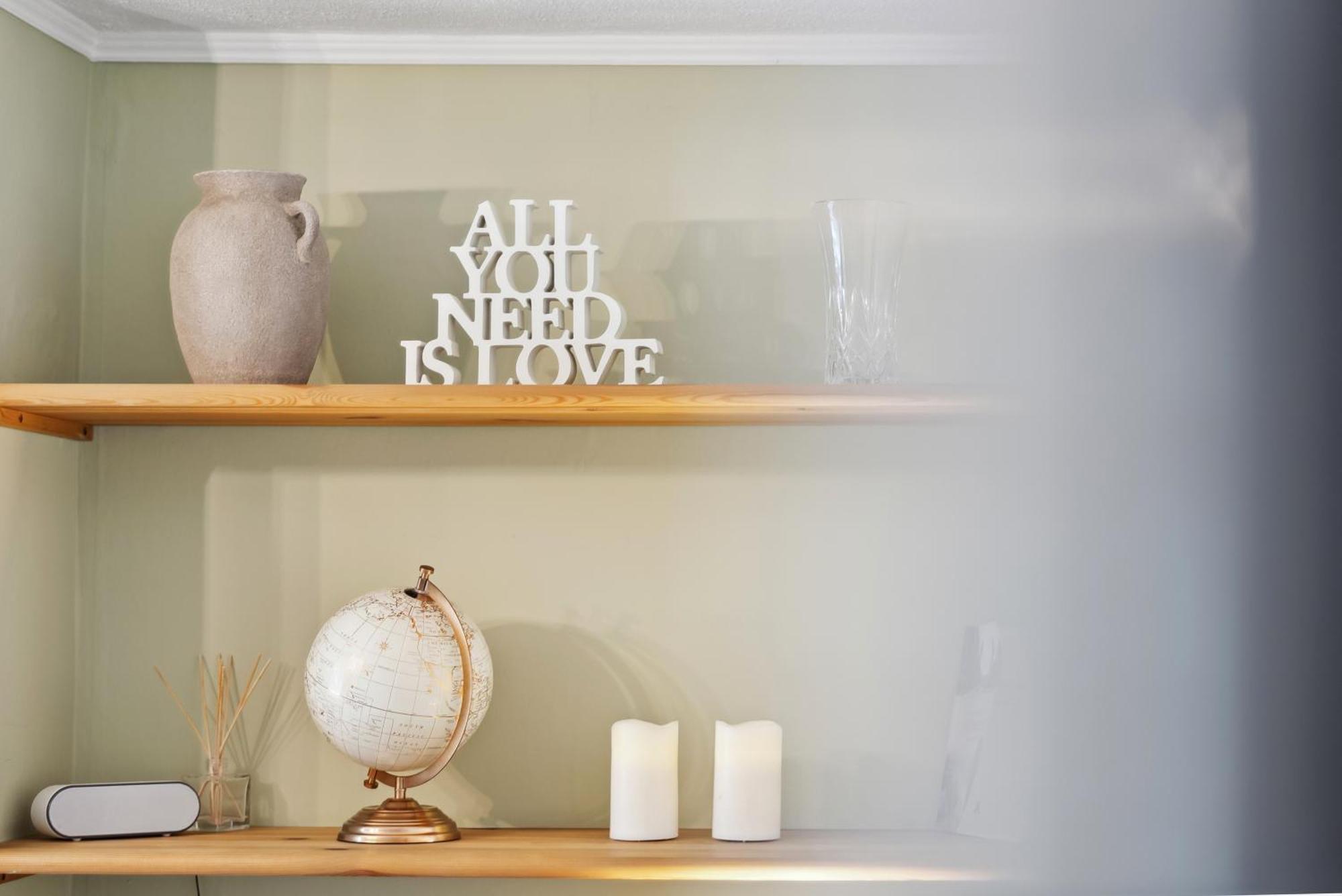 2 Bedrooms Stunning Westgate Cottage Retreat, Central Winchester, Free On-Street Parking Permit, With Garden Close To Cathedral - Sleeps 6, Pets Are Welcome, Summer Special Offer! - By Blue Puffin Stays Kültér fotó